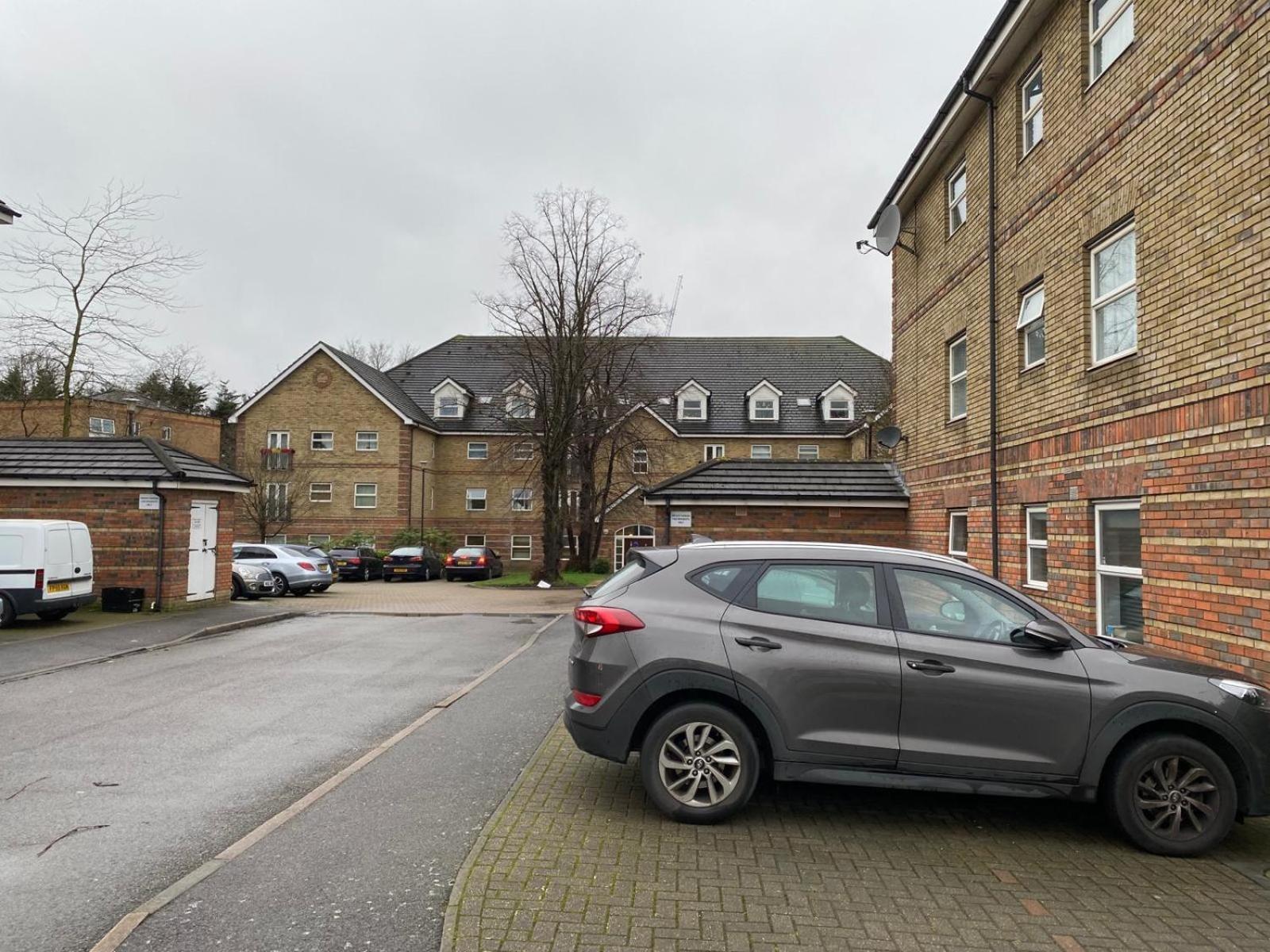 Spacious & Cosy Double And Single Bedrooms Close To Hendon & Colindale Tube Stations Zewnętrze zdjęcie