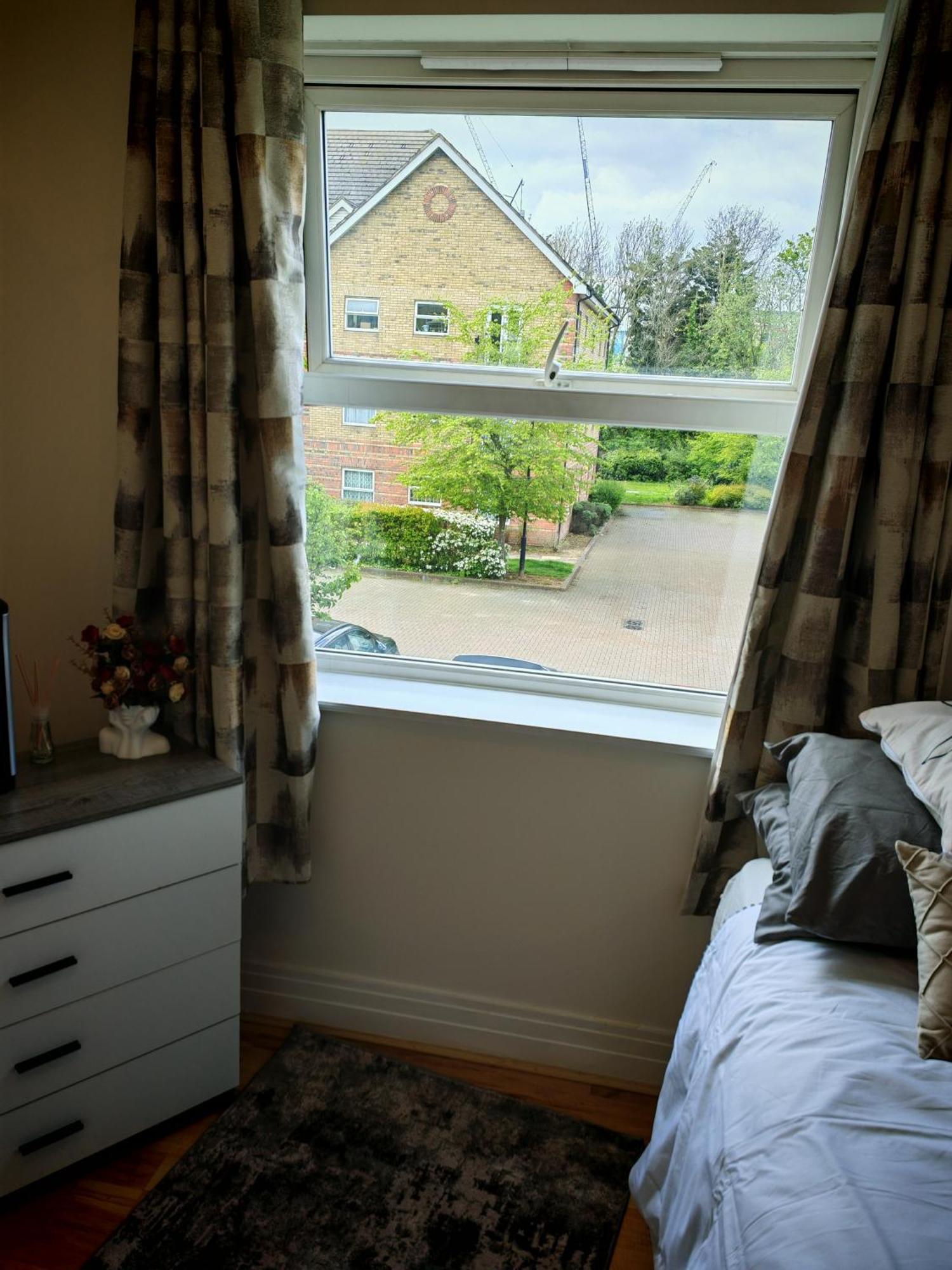 Spacious & Cosy Double And Single Bedrooms Close To Hendon & Colindale Tube Stations Zewnętrze zdjęcie